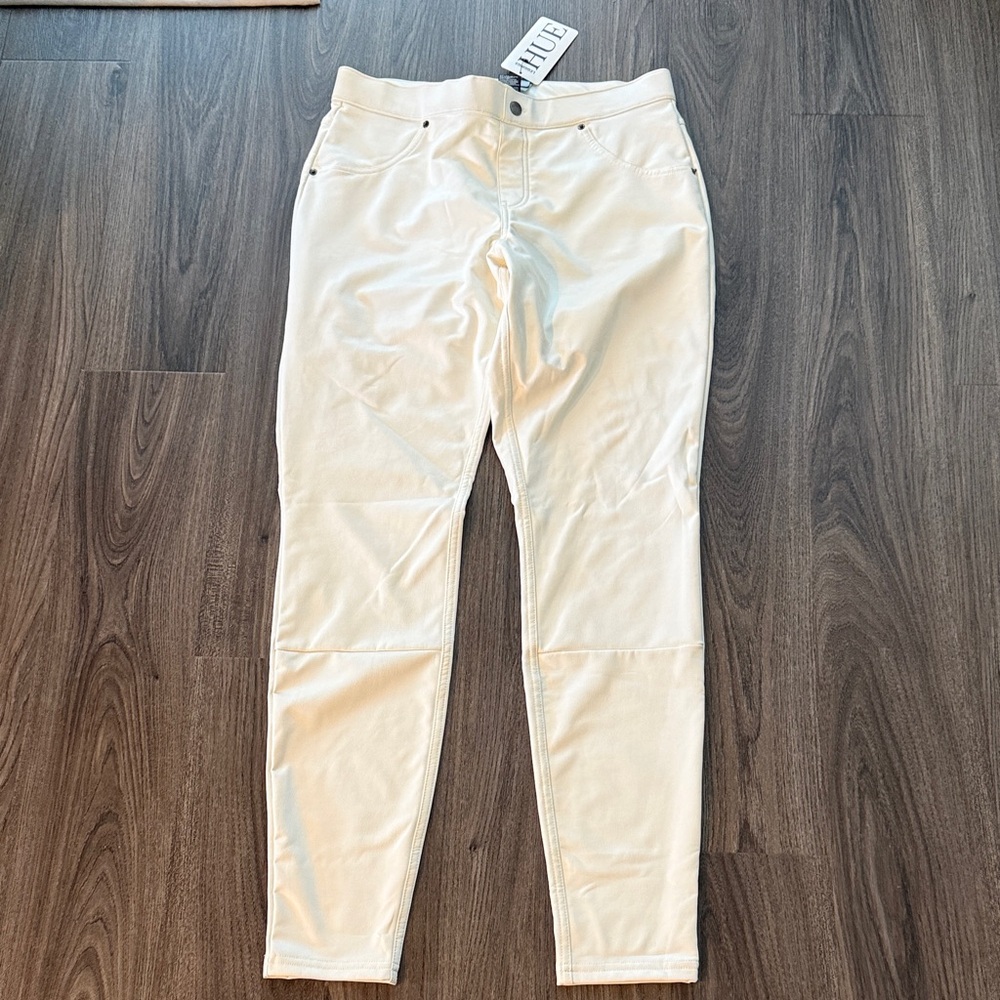 NWT HUE Women's Leatherette Star White Leggins Medium